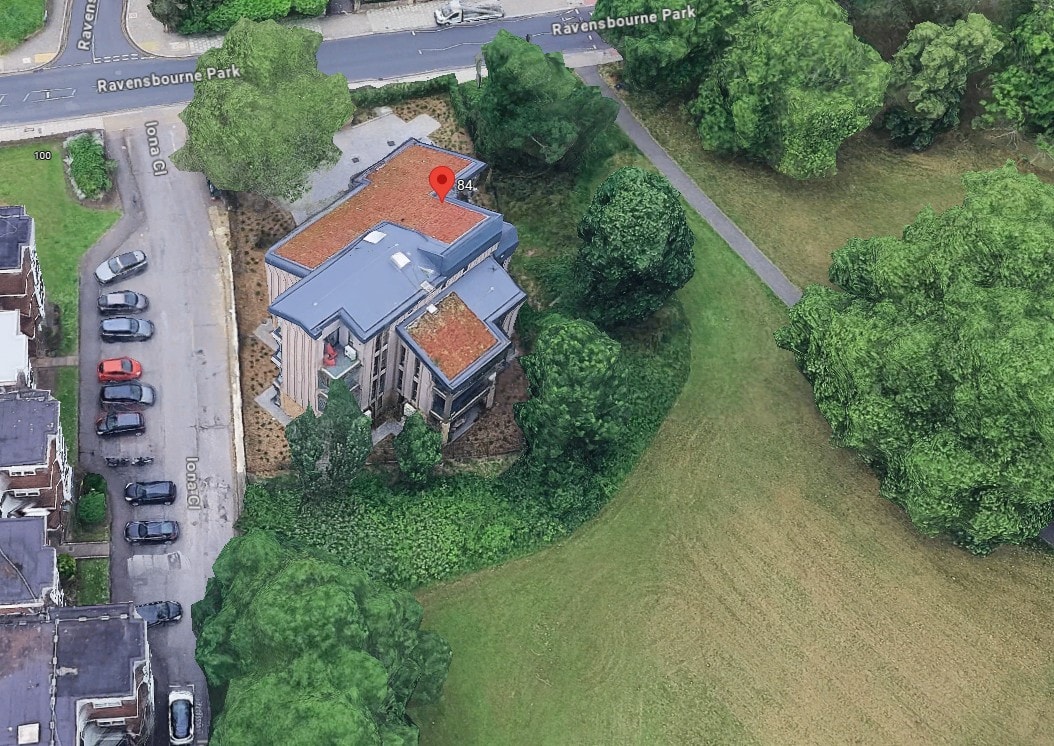 Ravensbourne Park — aerial photograph showing building in relation to park and Iona Close